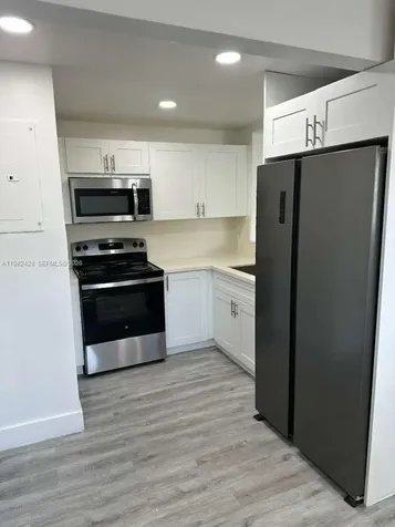 1033 NW 3rd Avenue Fort Lauderdale FL 33311