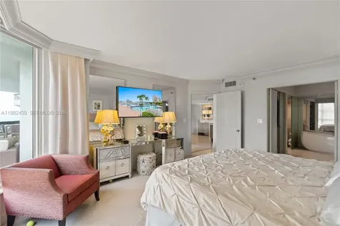3530 Mystic Pointe Drive Aventura FL 33180