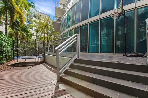 2950 NE 188th Street Aventura FL 33180
