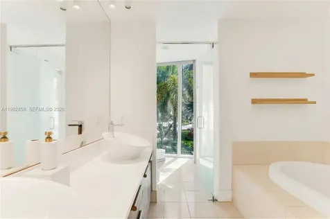 2950 NE 188th Street Aventura FL 33180