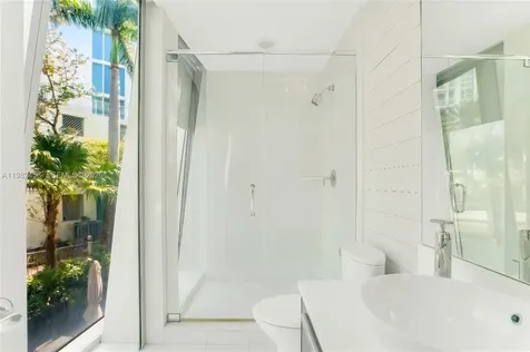 2950 NE 188th Street Aventura FL 33180