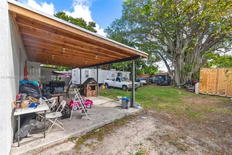 6223 NW Miami Place Miami FL 33150