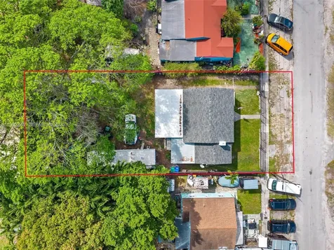 6223 NW Miami Place Miami FL 33150