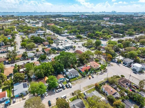 6223 NW Miami Place Miami FL 33150