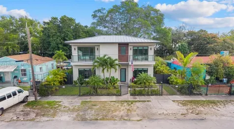 6223 NW Miami Place Miami FL 33150