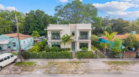 6223 NW Miami Place Miami FL 33150