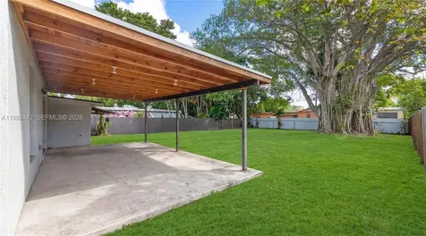 6223 NW Miami Place Miami FL 33150