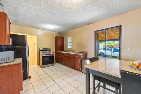 6223 NW Miami Place Miami FL 33150