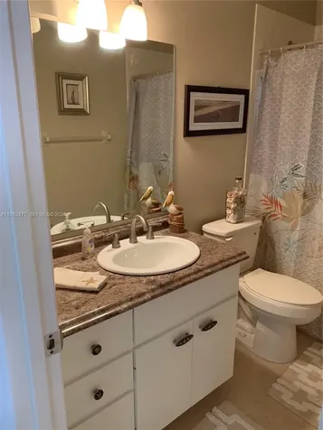 8042 SE Villa Circle Hobe Sound FL 33455
