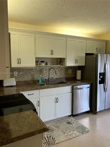 8042 SE Villa Circle Hobe Sound FL 33455