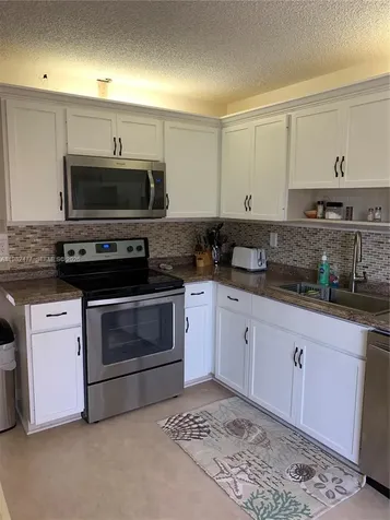 8042 SE Villa Circle Hobe Sound FL 33455