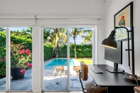 540 SW 27th Road Miami FL 33129