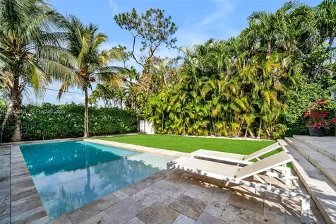 540 SW 27th Road Miami FL 33129
