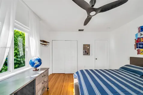 540 SW 27th Road Miami FL 33129