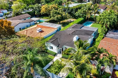 540 SW 27th Road Miami FL 33129