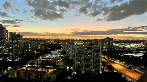 3500 Mystic Pointe Drive Aventura FL 33180