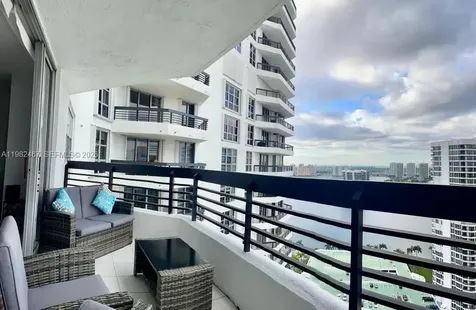 3500 Mystic Pointe Drive Aventura FL 33180