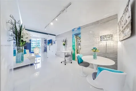 800 West Avenue Miami Beach FL 33139