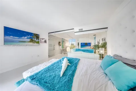800 West Avenue Miami Beach FL 33139