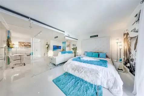 800 West Avenue Miami Beach FL 33139