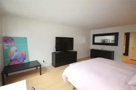 5161 Collins Avenue Miami Beach FL 33140