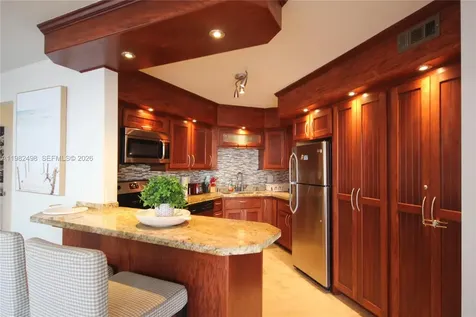 5161 Collins Avenue Miami Beach FL 33140