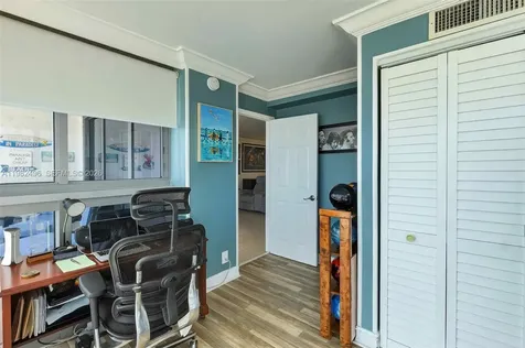 Miami Beach FL 33140