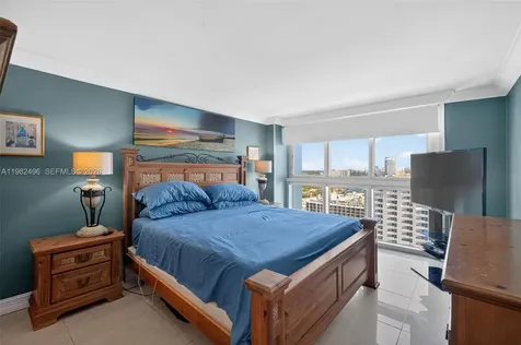 Miami Beach FL 33140