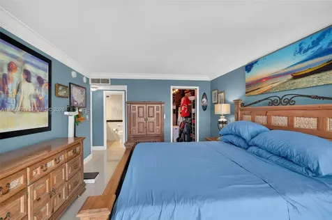 Miami Beach FL 33140