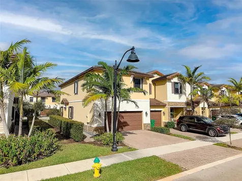4665 Caspian Way Davie FL 33314