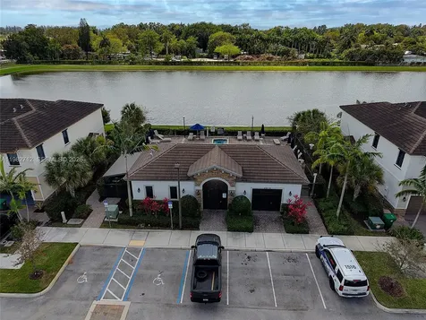 4665 Caspian Way Davie FL 33314