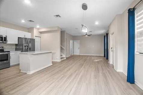 4665 Caspian Way Davie FL 33314