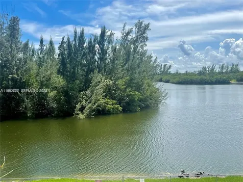 8240 SW 210th Street Cutler Bay FL 33189