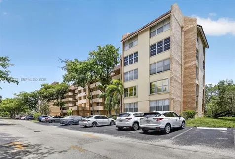 3751 Environ Boulevard Lauderhill FL 33319