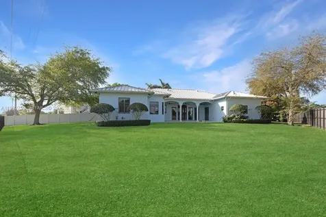 16230 SW 89th Court Palmetto Bay FL 33157