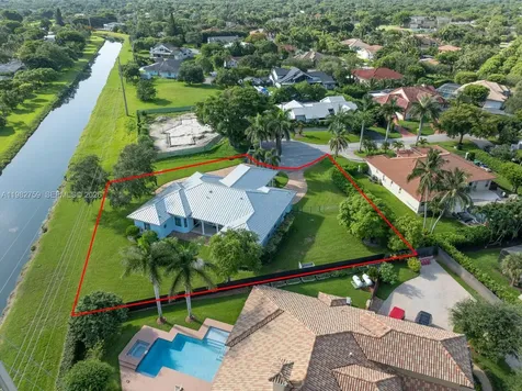 16230 SW 89th Court Palmetto Bay FL 33157