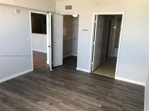 Hollywood FL 33020