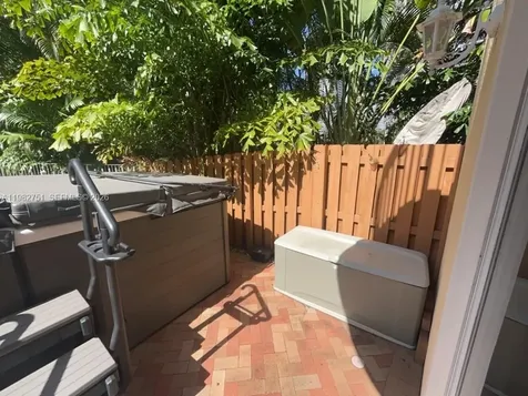 409 SW 5th Street Fort Lauderdale FL 33315