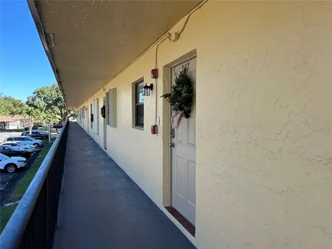 200 Gate Road Hollywood FL 33024