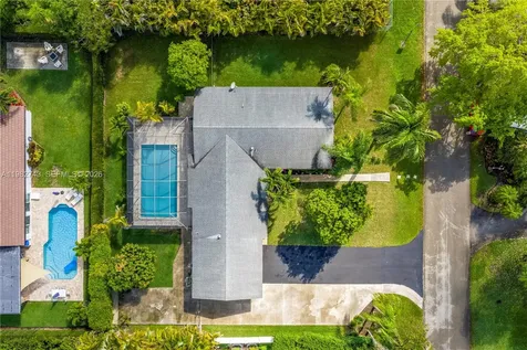 8461 SW 147th Terrace Palmetto Bay FL 33158