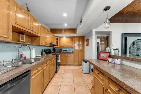 7825 SW 103rd Place Miami FL 33173