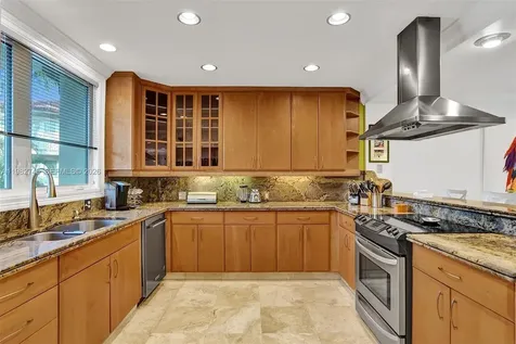 3942 NE 171st Street North Miami Beach FL 33160