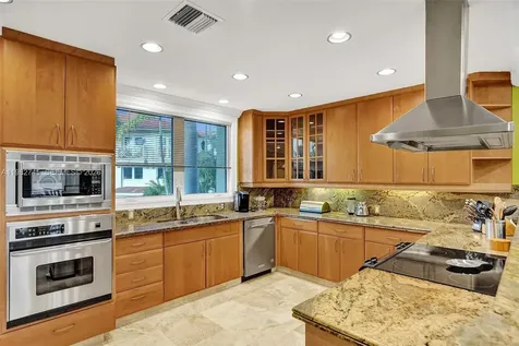 3942 NE 171st Street North Miami Beach FL 33160
