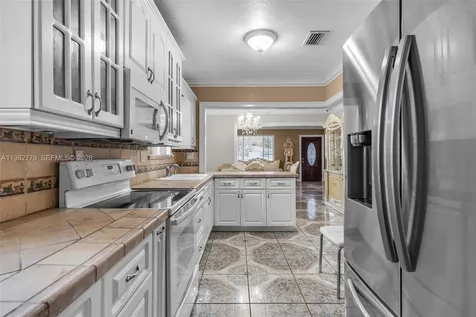 380 E 56th Street Hialeah FL 33013
