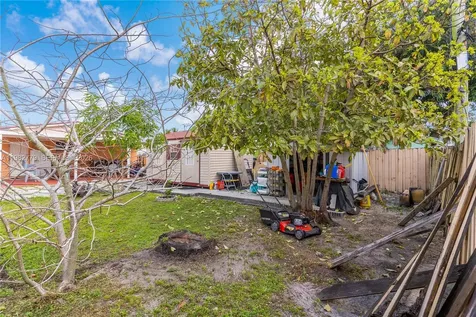 380 E 56th Street Hialeah FL 33013