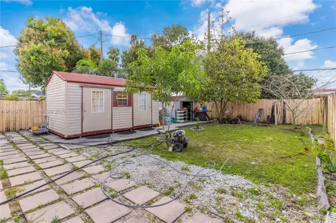 380 E 56th Street Hialeah FL 33013