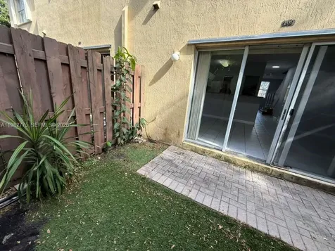 1690 NE 33rd Avenue Homestead FL 33033