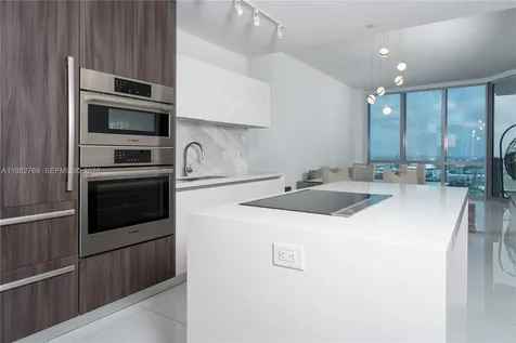 851 NE 1st Avenue Miami FL 33132