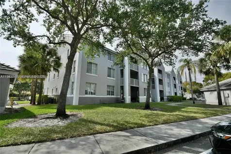655 SW 111th Way Pembroke Pines FL 33025
