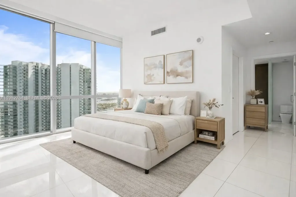 851 NE 1st Avenue Miami FL 33132